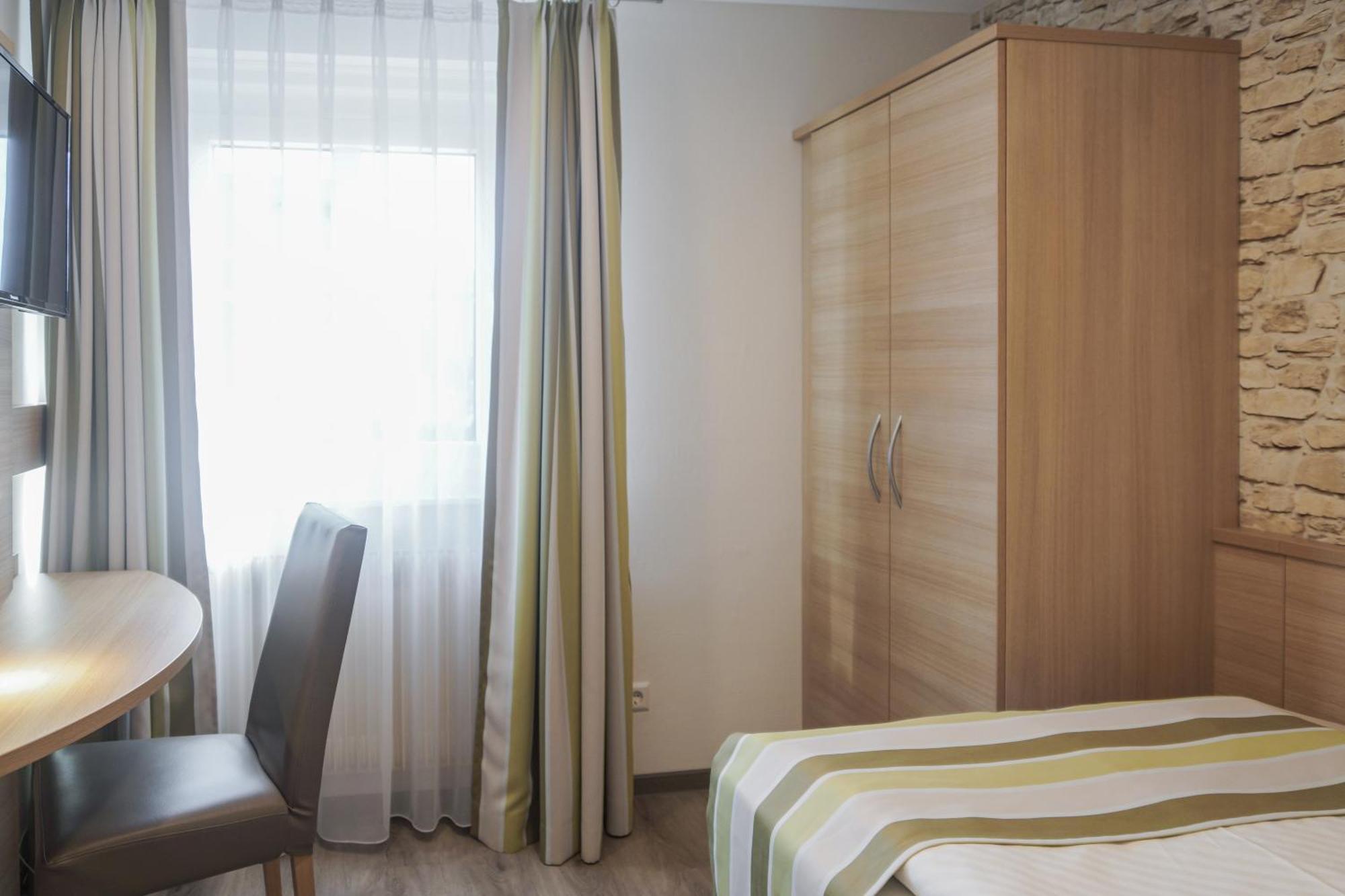 Hotel Garni In Der Breite Albstadt Eksteriør billede